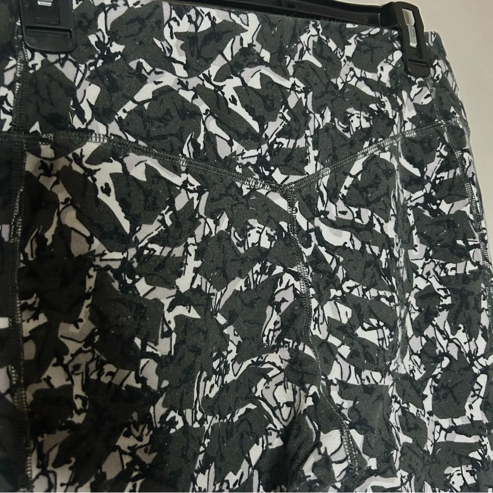 Nike Dri Fit leggings - Picture 2 of 6